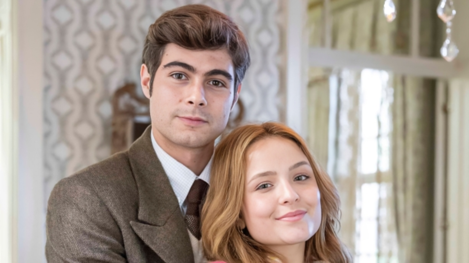 Além da Ilusão - Larissa Manoela e Rafael Vitti