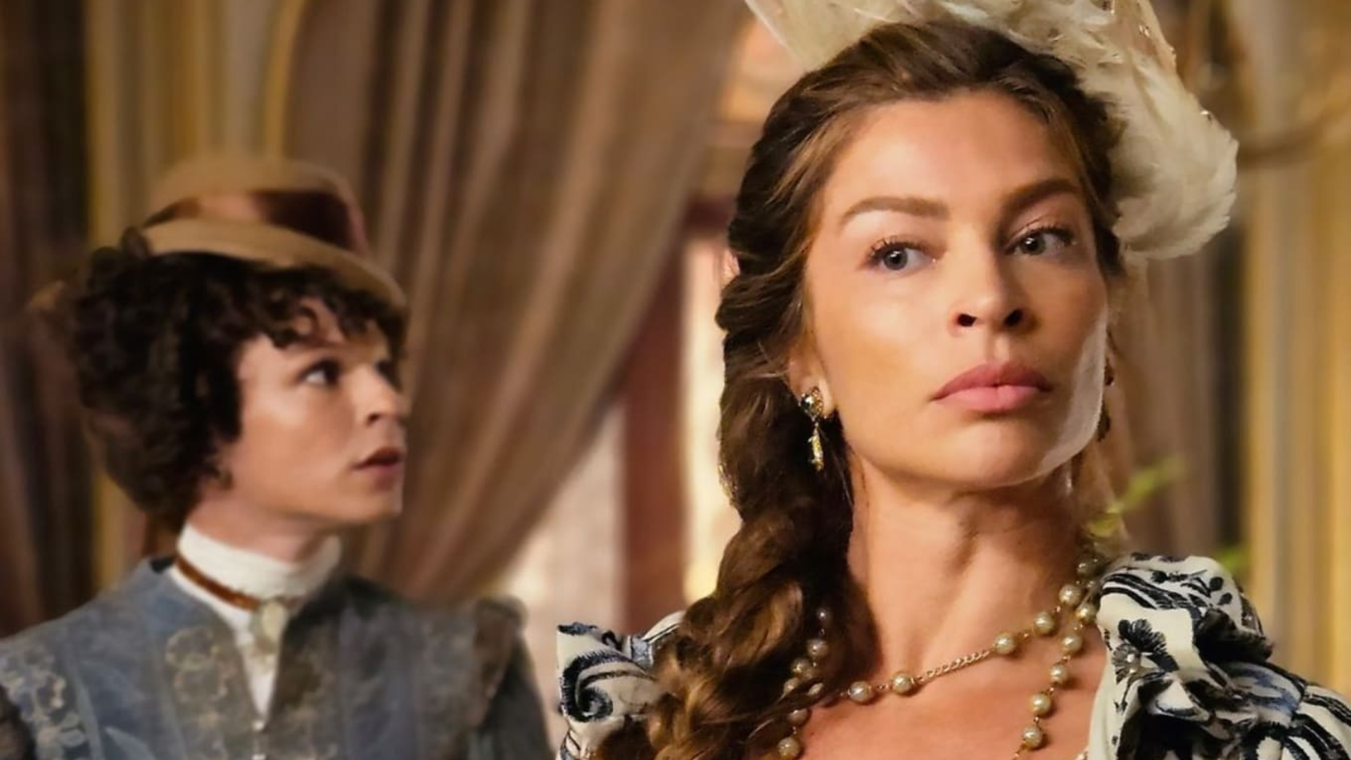 Dona Beja - Grazi Massafera e Pedro Fasanaro