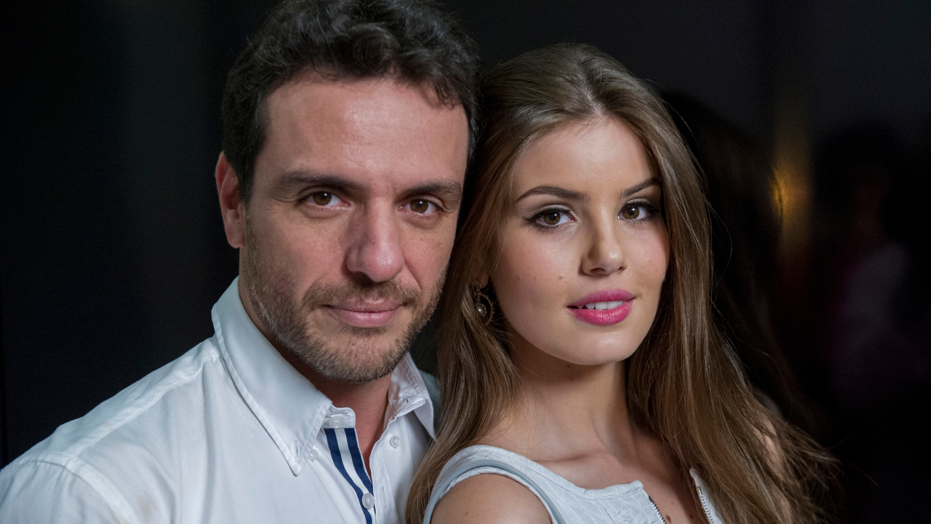 Verdades Secretas - Camila Queiroz e Rodrigo Lombardi