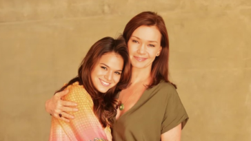 Em Família - Bruna Marquezine e Julia Lemmertz