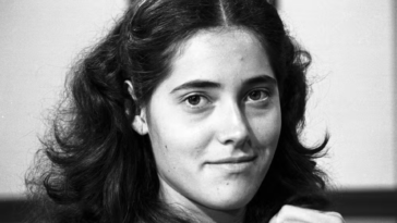 Gina - Christiane Torloni