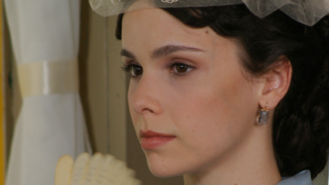 Sinhá Moça - Débora Falabella