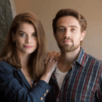 Além do Tempo - Alinne Moraes e Rafael Cardoso